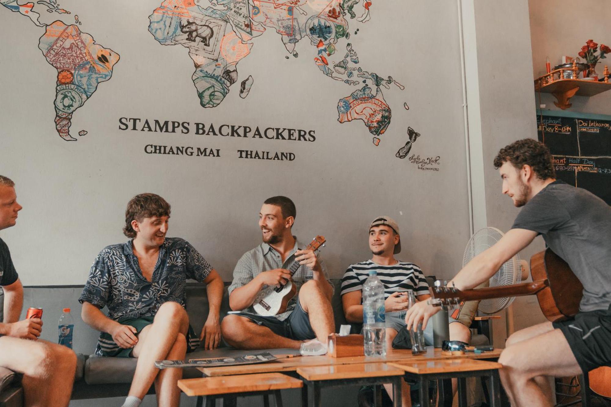 Stamps Backpackers Hostel - Chiang Mai — Photos 3